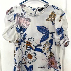 Gibson Floral Blouse - Size Medium